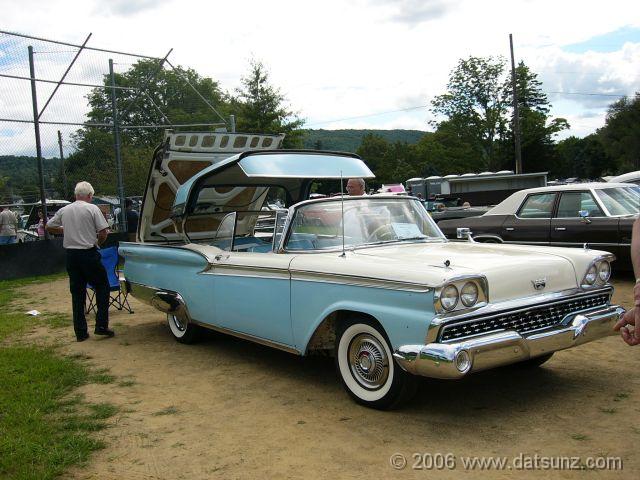 P1000873 Ford Skyliner Retractable Hardtop Convertible 1959�