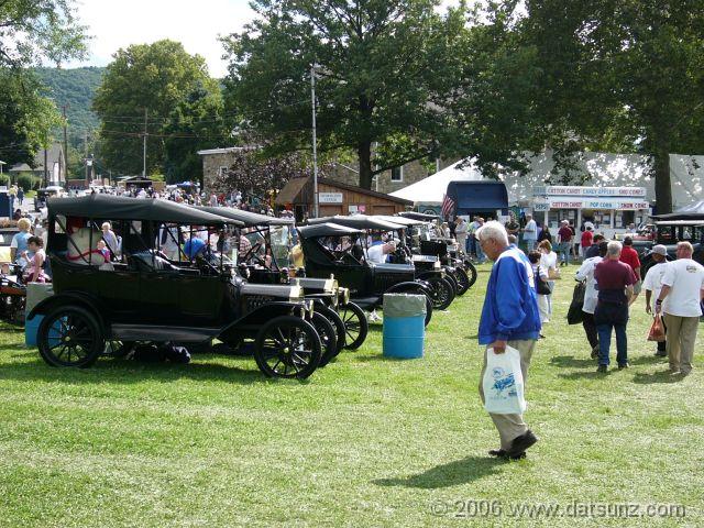 P1020025 Many Ford Model Ts circa 1920s�