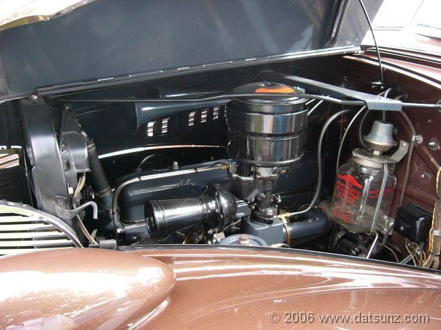 P1020046 Graham Hollywood 1940, used slightly revised Cord body.