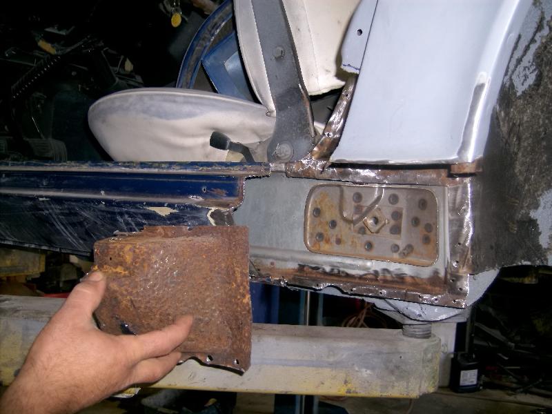 GEDC0357 metal removal from door area