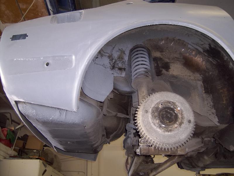 GEDC0377 Rear suspension and gas tank