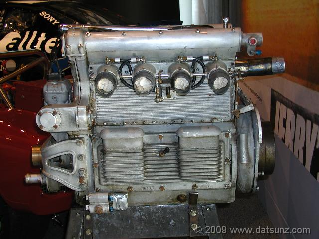 P4300016 1952 Offenhauser Engine�