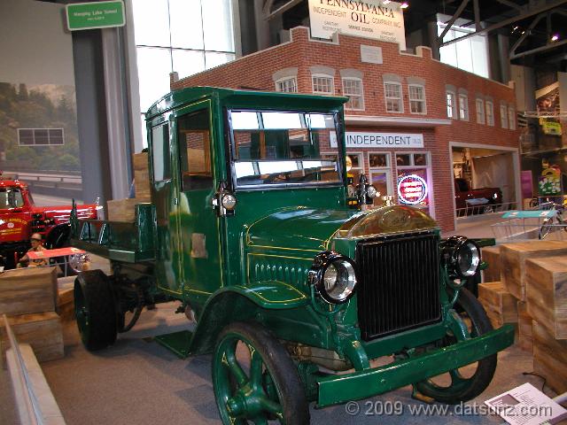 P4300035 1927 Mack AC�