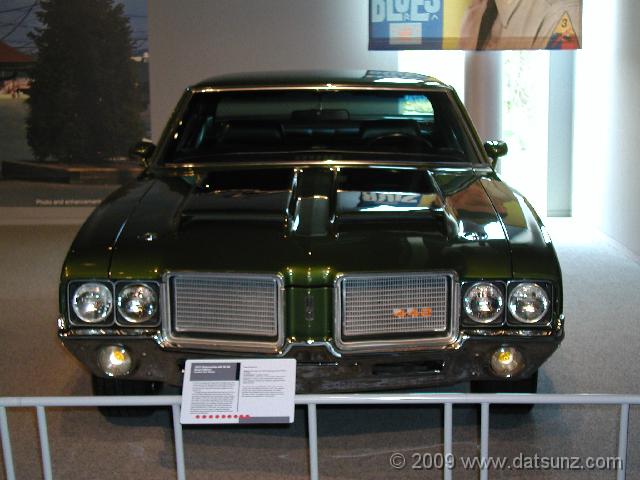 P4300066 1972 Oldsmobile 442 W-30�
